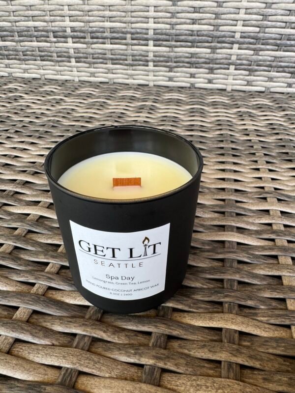 Spa Day 8.5oz Candle - Seasonal - Image 2